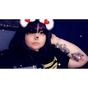 Meet your Posher, Genevieve